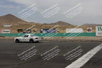 media/Jun-01-2025-CalClub SCCA (Sun) [[eae223c5dd]]/Group 5/Race (Front Straight)/
